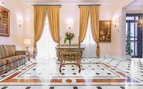 Raeli Hotel Noto